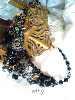 Black beaded baroque necklace