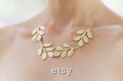 Bridal Leaf Necklace Gold Leaf Jewelry Leaf Statement Necklace Autumn Bride Fall Bridesmaids Rustic Woodland Wedding Accessories Womens Gift