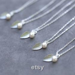 Bridesmaid Necklace Leaf, Gift Set of 7, Sterling Silver Leaves Wedding Party Jewelry, Swarovski Pearl, Charm Style Bridesmaid Necklaces