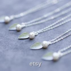 Bridesmaid Necklace Leaf, Gift Set of 7, Sterling Silver Leaves Wedding Party Jewelry, Swarovski Pearl, Charm Style Bridesmaid Necklaces