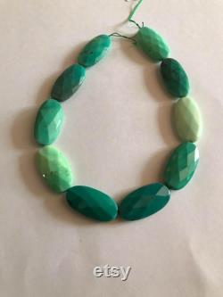 Chrysoprase OVAL FCTED,Green, 20x40mm aapx 16 strand, inch ,Beautiful ,Variety of Green ,Creative of Excellent design. Natural ,Earth mined