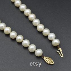 Classic Vintage 14k Gold and Knotted Cream Colored Pearl Necklace