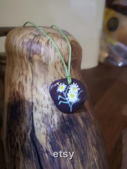 Cute hand painted daisies on Welsh slate pendant necklace, made in Wales, handmade jewellery crafted in Abergwyngregyn on the North Wales