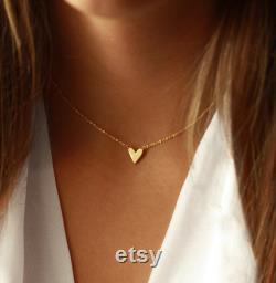 Delicate Heart Love Necklace Dainty Gold Heart Necklace Choker Timeless Everyday Necklace Minimal Heart Charm Choker Friendship gift