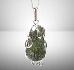 Natural 100 Genuine Raw Moldavite Pendant Meteorite 925 Sterling Silver Handmade Pendant New Design Moldavite Jewelry Gift For Women's