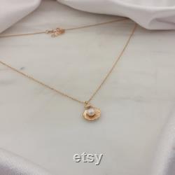Pearl in SeaShell Pendant Cockle Shell Necklace AAA Quality Pearl in Oyster Clam Oceanic Nautical Charm Pendant with Gold Chain Necklace