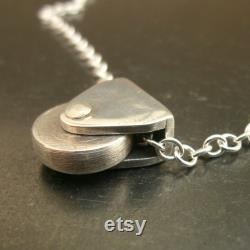 Pully Necklace Kinetic Jewelry- Fine Silver Necklace- Industrial Jewelry- Pulley Pendant- Kinetic Necklace- Eco Friendly Jewelry- Movement