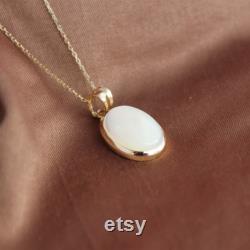 Raw Mother of Pearl Necklace Vintage Style Oval Necklace Raw White Nacre Boho Necklace 14k Gold Natural Stone Christmas Gift For Women