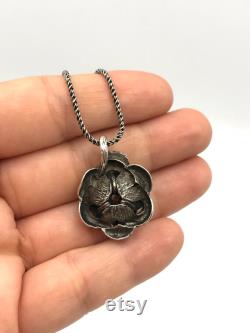 Sterling Silver Rose Necklace, Vintage Necklace, Floral Pendant,, Flower Lover Gift, Dainty Rose Necklace, Anniversary Present