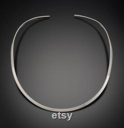 Sterling Silver Thin Oval Neckwire
