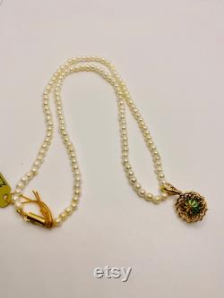 Stunning Vintage 14k Yellow Gold Emerald necklace