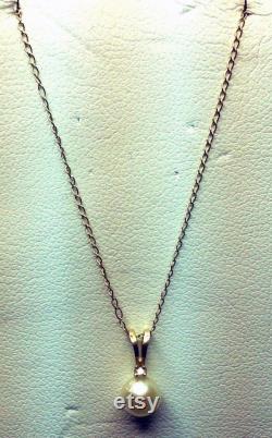 c204 Beautiful Classic Elegant Yellow 14k Gold Round Pearl Necklace Pendant